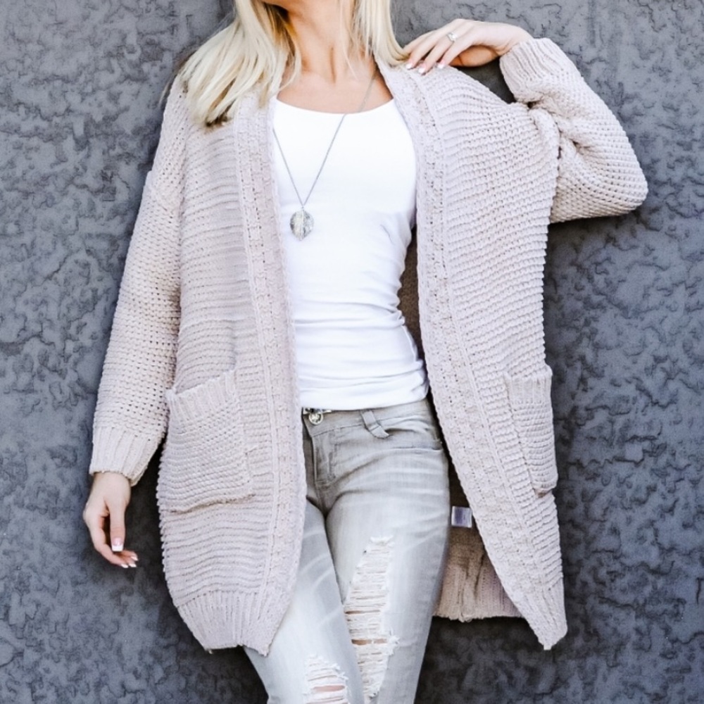 Thick Knit Cardigan - Picture 4 of 16